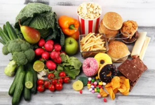 Capa do guia Dieta Detox de 7 Dias com ilustração de frutas naturais.