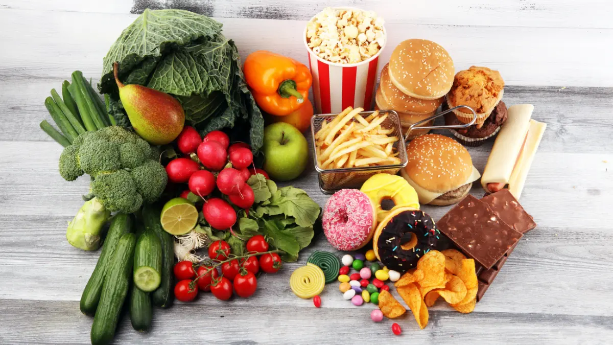 Capa do guia Dieta Detox de 7 Dias com ilustração de frutas naturais.