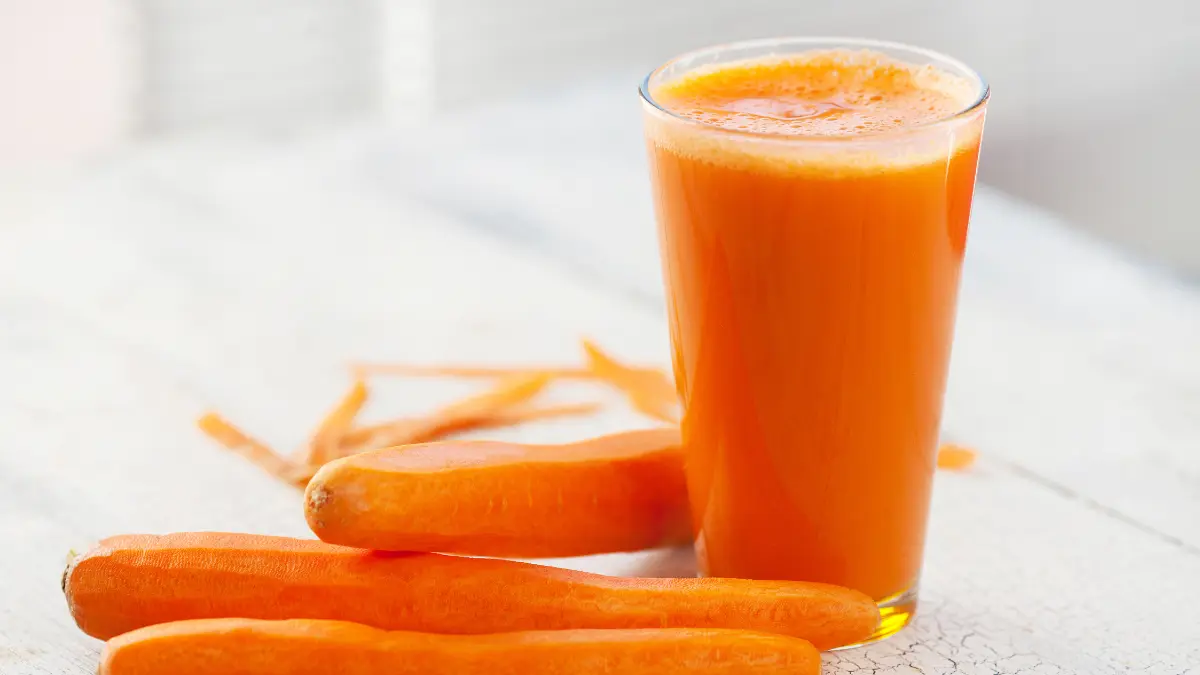 Receita de suco de abacaxi com cenoura