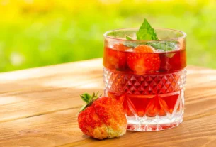 Suco de Morango com Agua de Coco