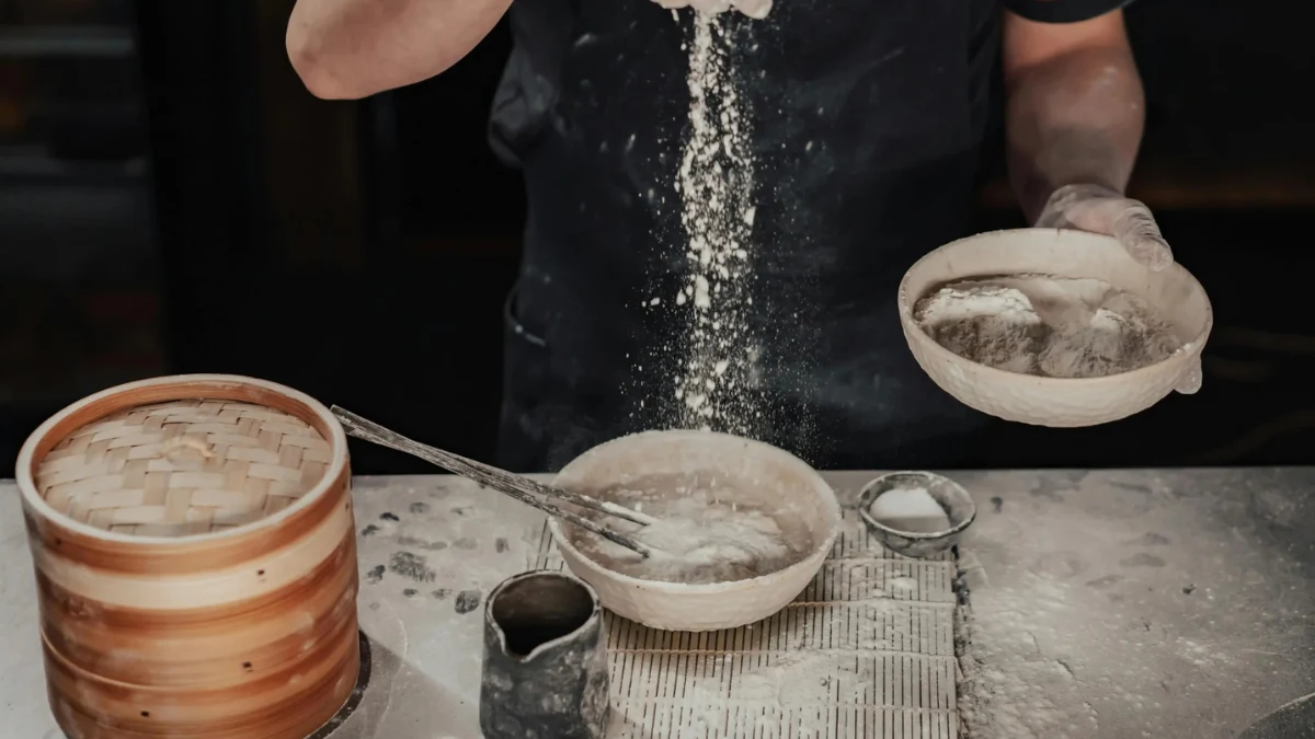 Farinhas sem glúten como farinha de amêndoas, coco e arroz usadas em receitas saudáveis